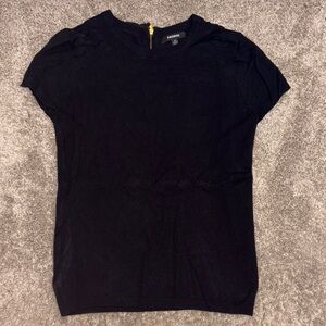 Premise Black Short-Sleeve Crewneck Knit Top with Back Zip Detail